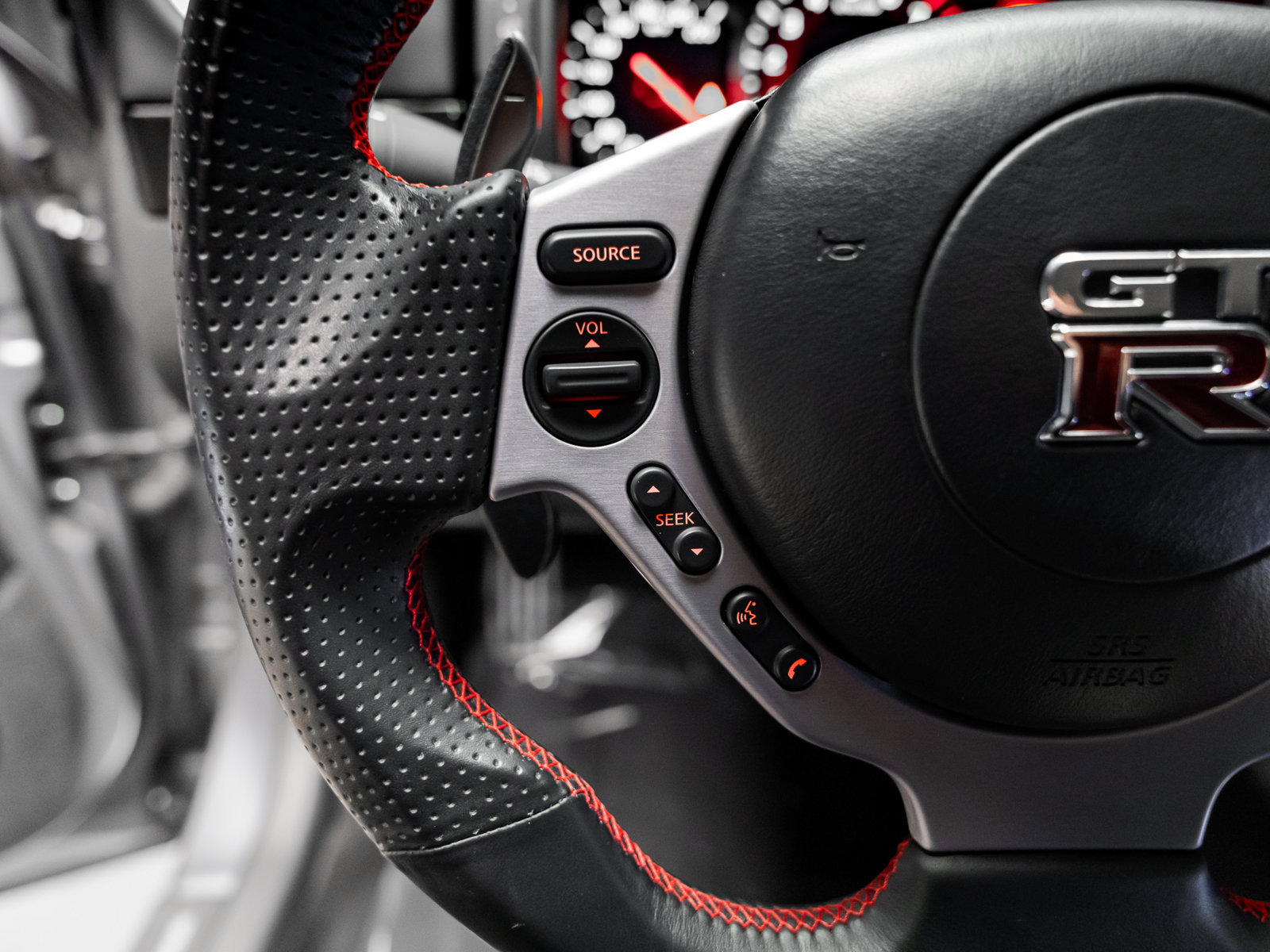 Used 2009 Nissan GT-R Premium AWD/4WD image 49
