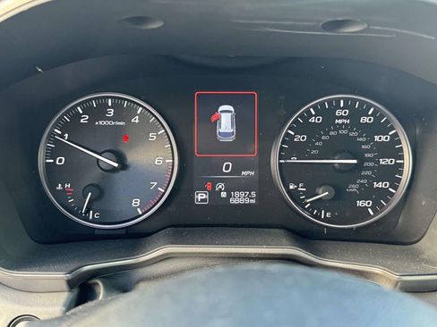 Used 2025 Subaru Outback Onyx Edition AWD/4WD image 25