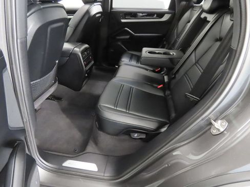 Certified 2026 Porsche Cayenne S AWD/4WD image 44