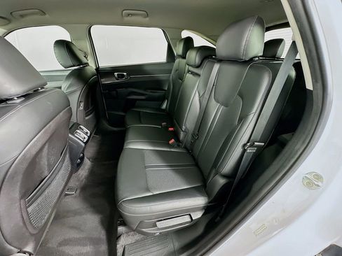 Used 2022 Kia Sorento S FWD image 24