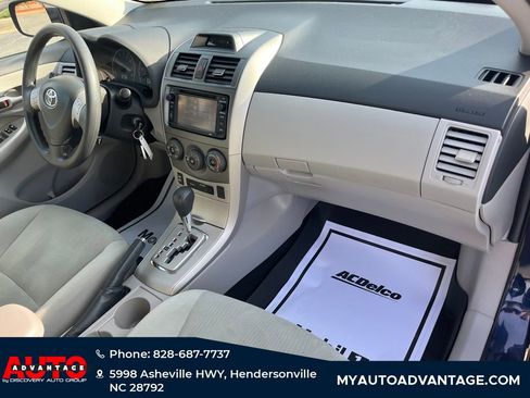 Used 2013 Toyota Corolla LE image 26