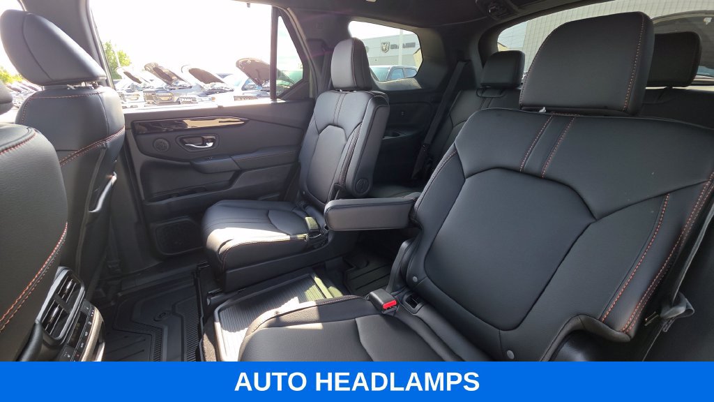 New 2026 Honda Pilot TrailSport image 18