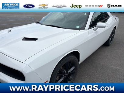 Used 2022 Dodge Challenger SXT w/ Driver Convenience Group