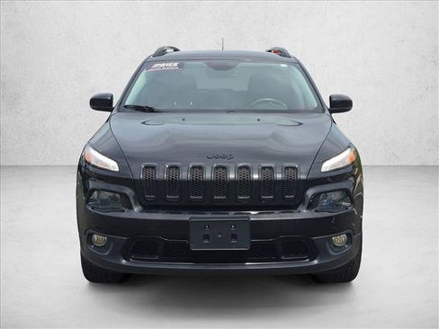 Used 2018 Jeep Cherokee Limited w/ High Altitude Package AWD/4WD image 2