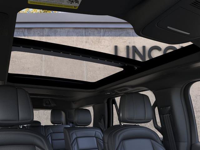 New 2026 Lincoln Navigator Reserve w/ Jet Appearance Package AWD/4WD image 22