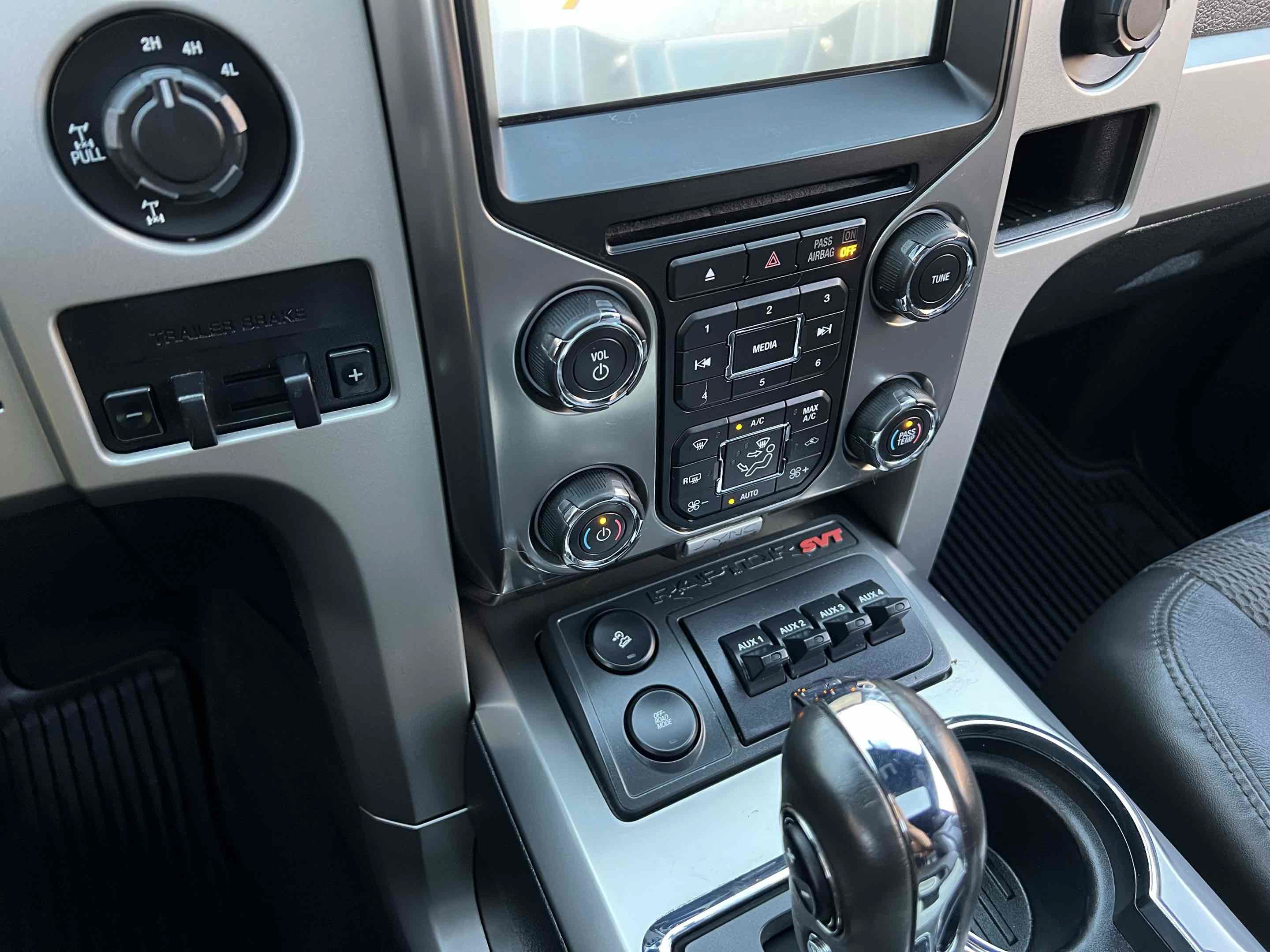 Used 2014 Ford F150 Raptor w/ Equipment Group 801A Luxury AWD/4WD image 27