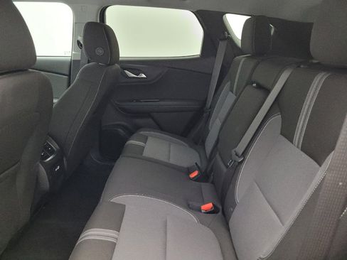 Used 2024 Chevrolet Blazer LT FWD image 18