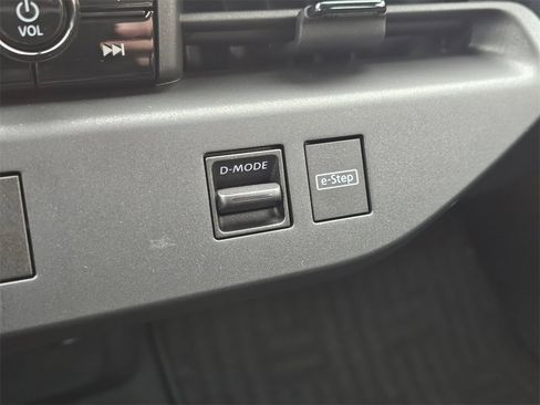 New 2026 Nissan Leaf SV+ w/ Floor Mat Package (SV+) image 24