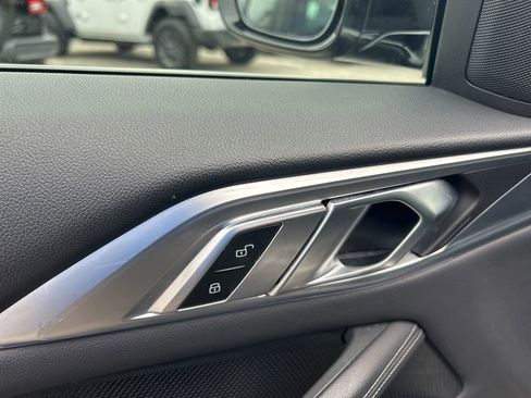 Used 2025 BMW 430i Convertible image 32