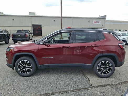 Used 2022 Jeep Compass Limited image 5