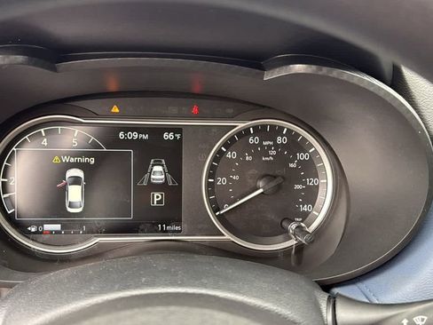 New 2025 Nissan Versa SV w/ Trunk Package image 25