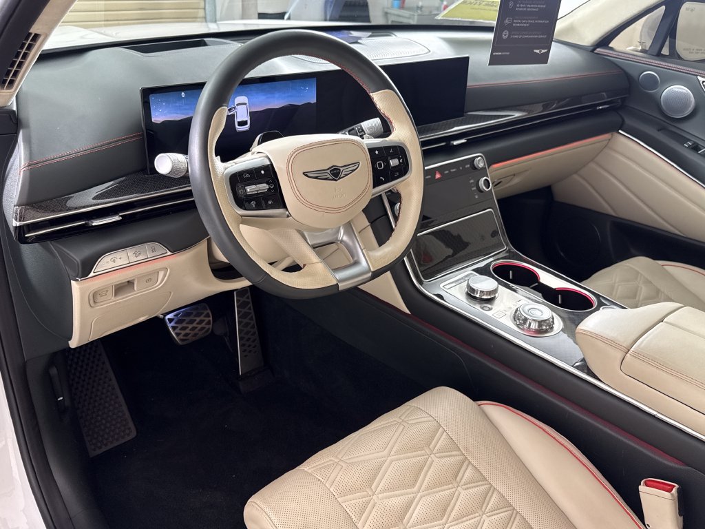 Certified 2025 Genesis GV80 3.5T e-SC AWD/4WD image 16
