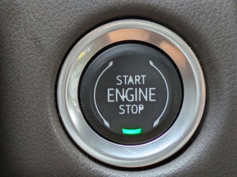 Used 2024 Chevrolet Tahoe LT RWD image 29