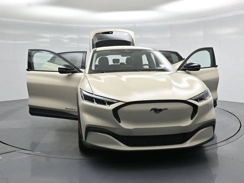 New 2026 Ford Mustang Mach-E Select RWD image 28
