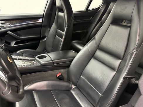 Used 2012 Porsche Panamera Turbo image 5