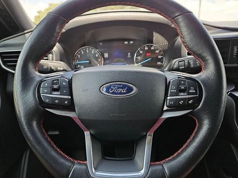 Used 2022 Ford Explorer ST-Line w/ Class IV Trailer Tow Package RWD image 30