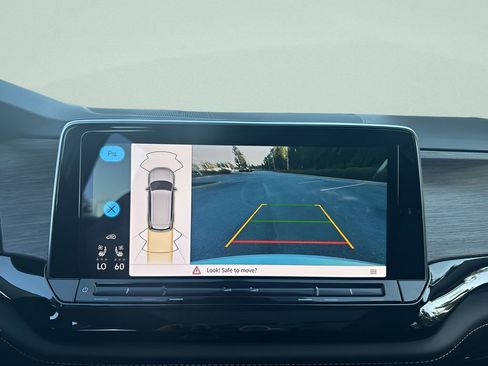 New 2026 Volkswagen Atlas SEL image 17