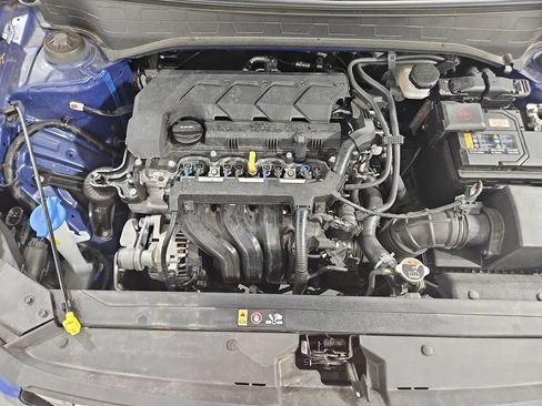 Certified 2025 Hyundai Venue SEL FWD image 23