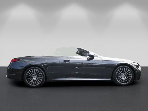 Used 2026 Mercedes-Benz CLE 300 4MATIC Cabriolet image 4