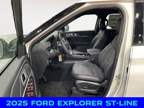 New 2025 Ford Explorer ST-Line w/ Premium Package image 9