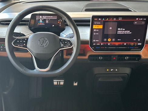 New 2025 Volkswagen ID. Buzz Pro S Plus RWD image 12