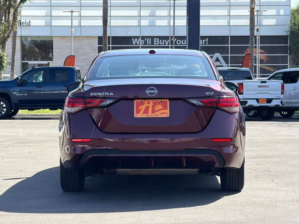 Used 2024 Nissan Sentra SV FWD image 4