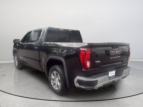 Used 2019 GMC Sierra 1500 SLE w/ SLE Value Package AWD/4WD image 9