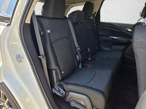 Used 2018 Dodge Journey SE w/ Popular Equipment Group image 21