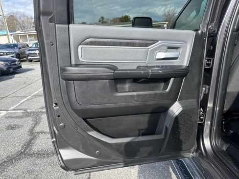 Used 2023 RAM 2500 Big Horn w/ Level 1 Equipment Group image 26