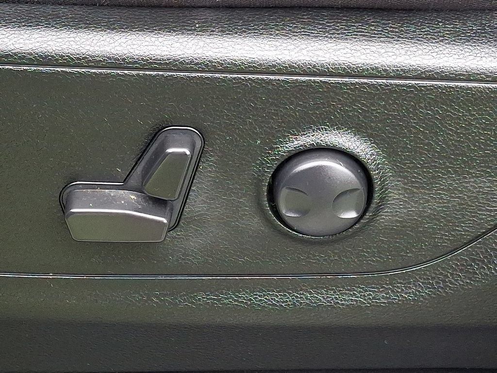 Certified 2023 RAM 1500 Big Horn AWD/4WD image 24