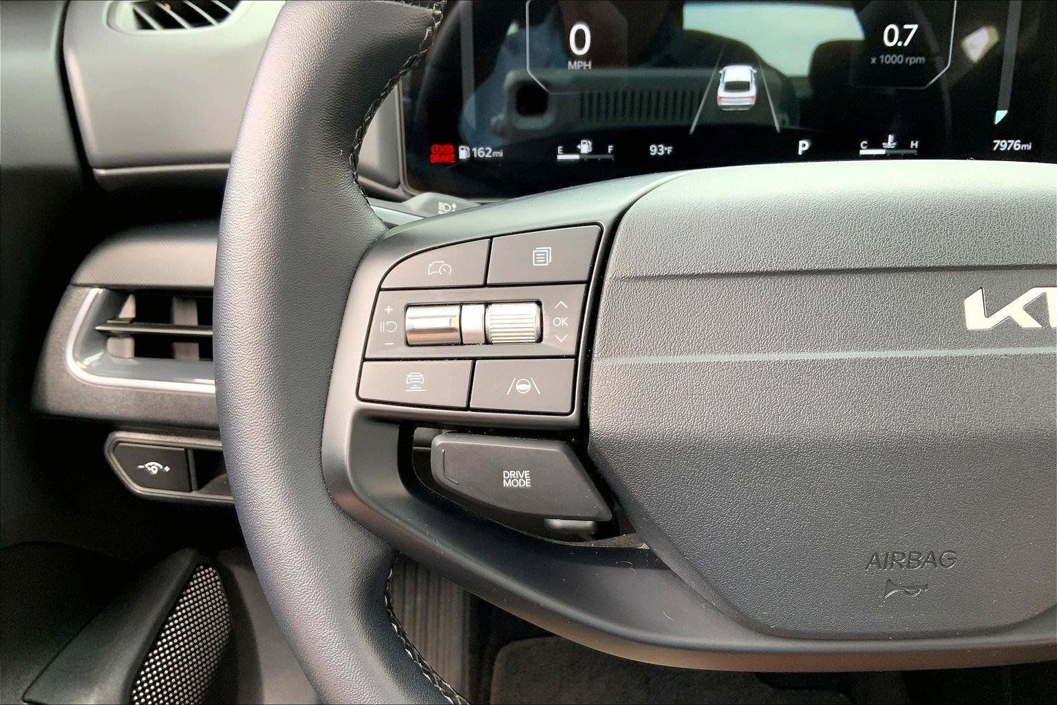 Used 2025 Kia K4 EX FWD image 16