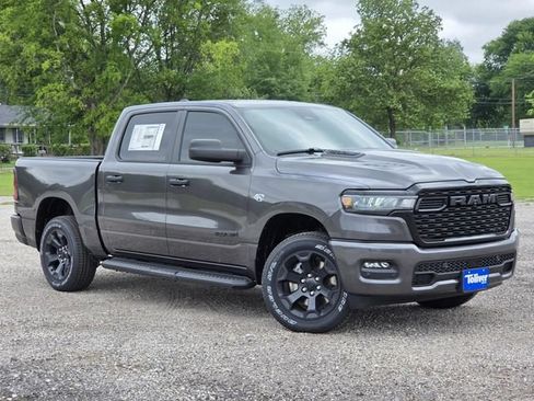 New 2026 RAM 1500 Express AWD/4WD image 2