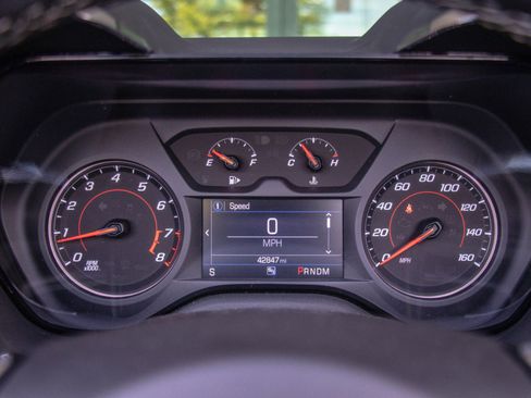 Used 2023 Chevrolet Camaro LT image 14