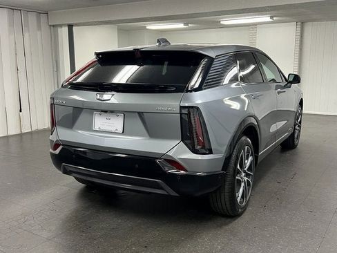 Certified 2025 Cadillac Optiq Sport 2 image 25