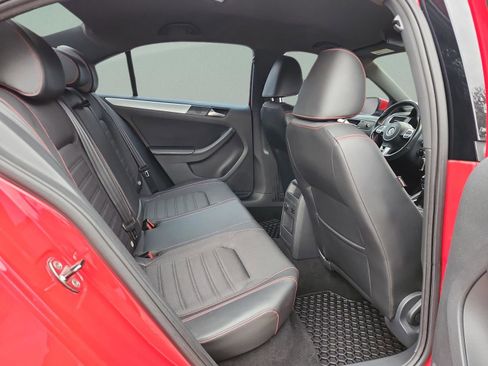 Used 2012 Volkswagen Jetta GLI image 19