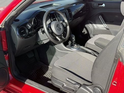 Used 2018 Volkswagen Beetle S image 14