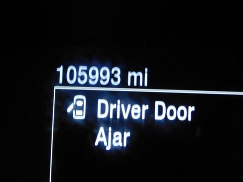 Used 2021 Ford EcoSport SE w/ SE Appearance Package image 30