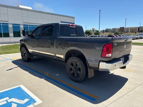 Used 2015 RAM 2500 SLT AWD/4WD image 3