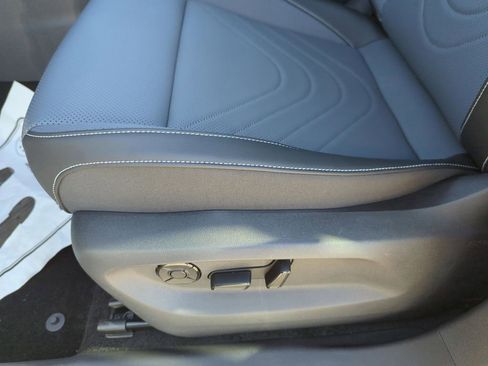 New 2026 Volkswagen Tiguan SE R-Line image 26