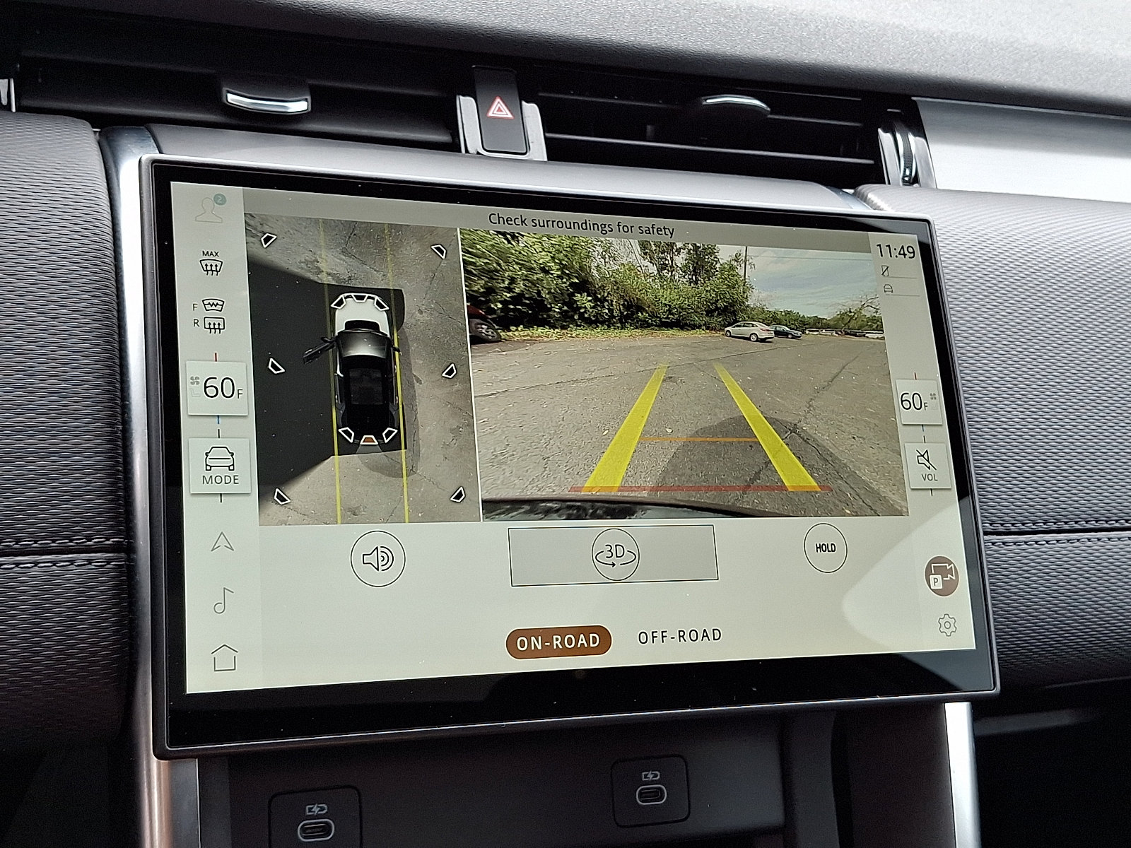 Used 2026 Land Rover Discovery Sport Landmark AWD/4WD image 14