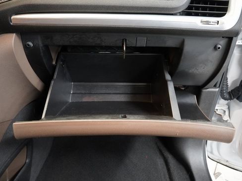 Used 2017 GMC Acadia Limited SLT image 32