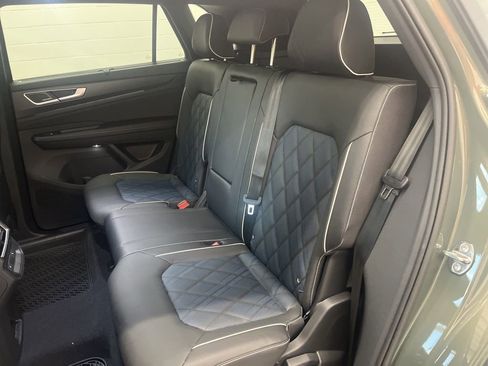 New 2026 Volkswagen Atlas Cross Sport SEL Premium R-Line image 32