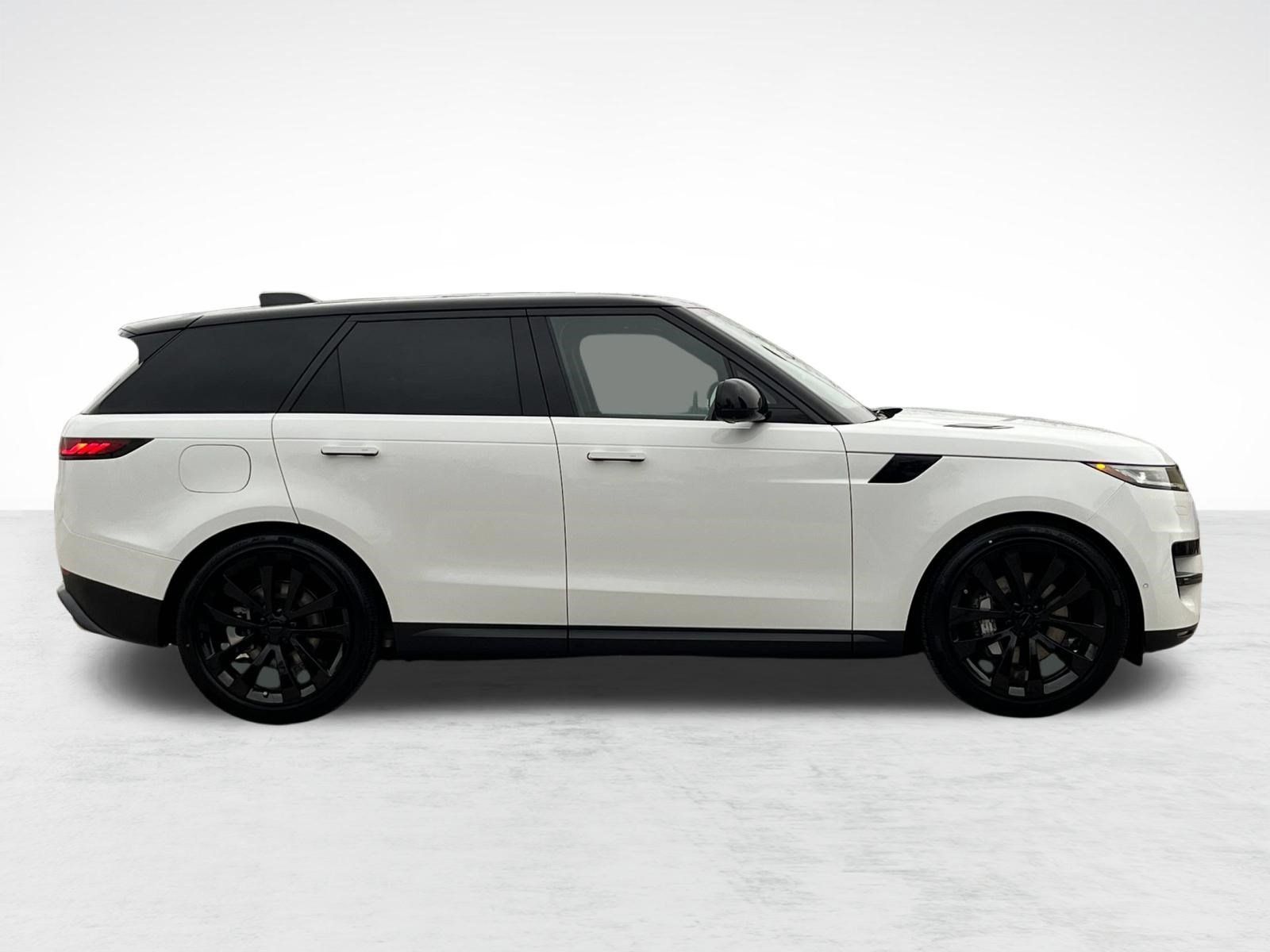 New 2026 Land Rover Range Rover Sport SE AWD/4WD image 8