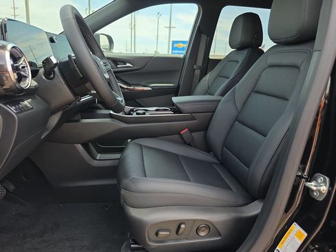 New 2026 Chevrolet Equinox LT w/ Convenience Package II FWD image 10