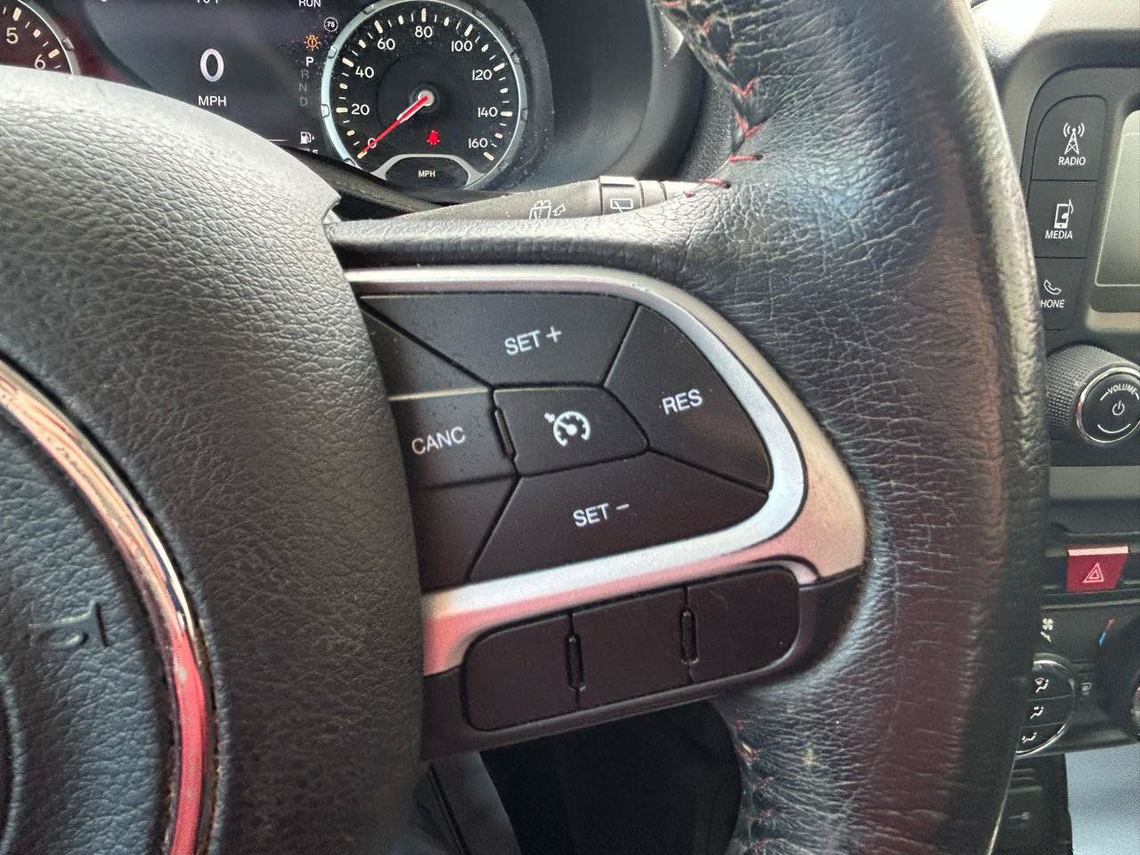 Used 2015 Jeep Renegade Trailhawk w/ Popular Equipment Group AWD/4WD image 19