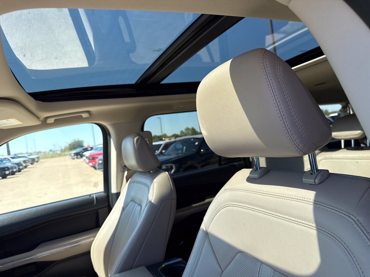 Used 2024 Ford Expedition Max Limited RWD image 22