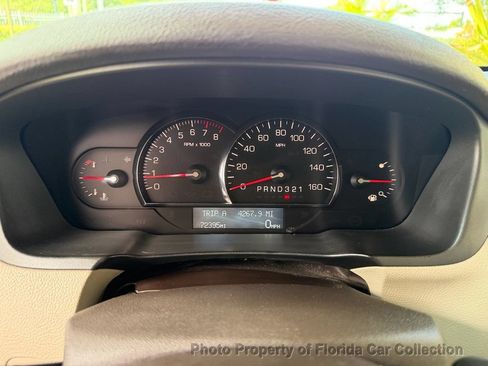 Used 2008 Cadillac DTS FWD image 37