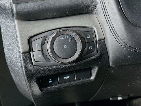 Used 2019 Ford Explorer Platinum AWD/4WD image 15