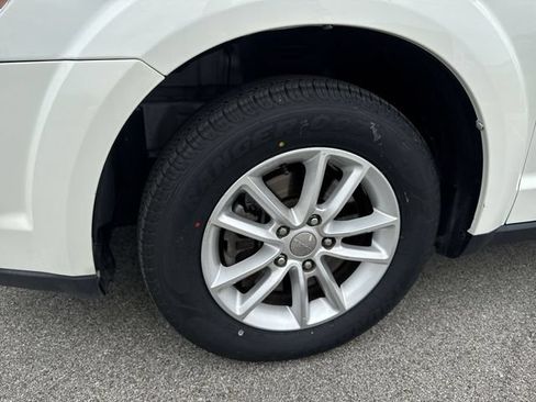Used 2015 Dodge Journey SXT w/ Flexible Seating Group FWD image 8