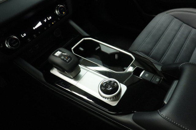 New 2026 Mitsubishi Outlander SE FWD image 14